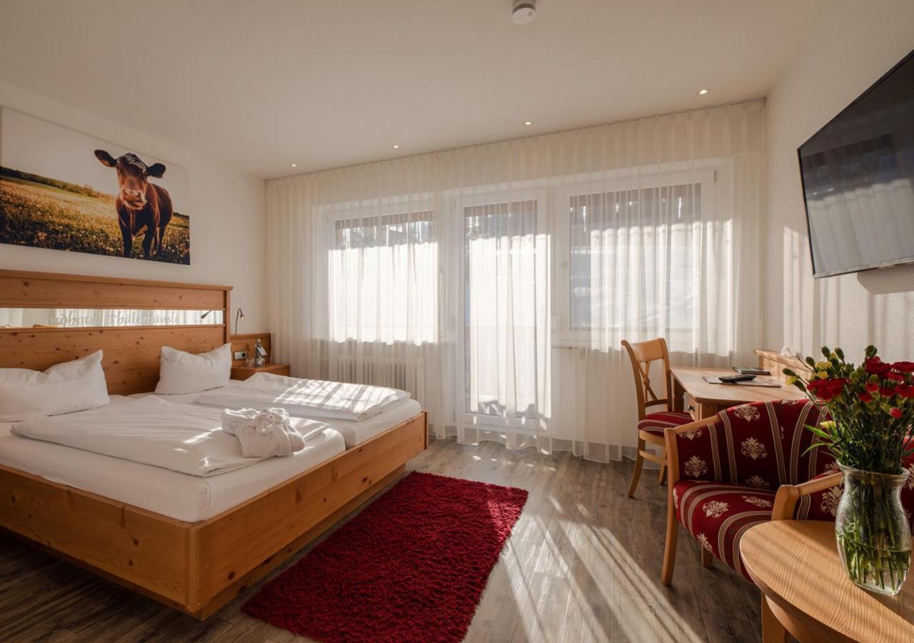 Thaelerhaeusle Hotel Furtwangen Buitenkant foto